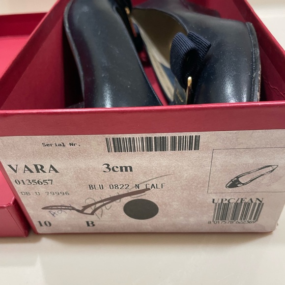 Ferragamo
Vara bow pumps - Picture 6 of 12